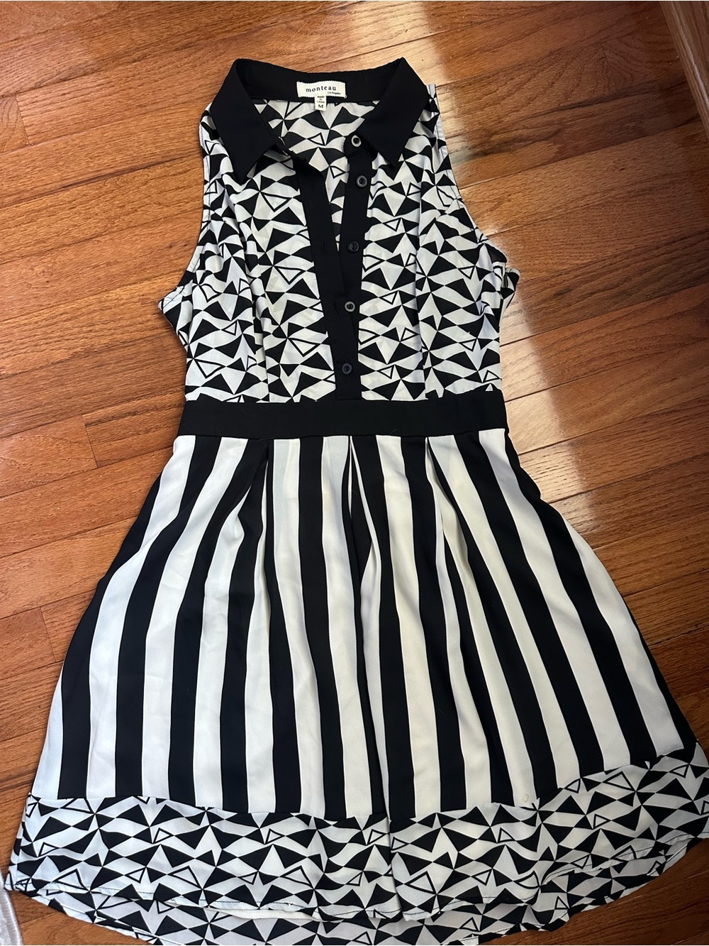 Black & White Sleeveless Geometric Polo Dress